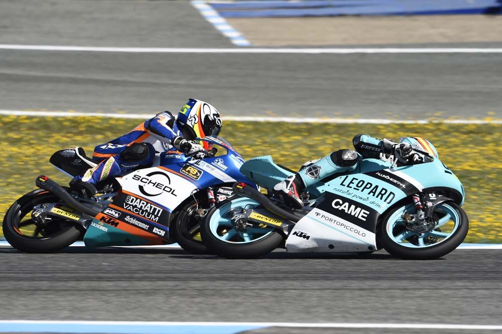 La carrera de Moto3 en Jerez, en fotos
