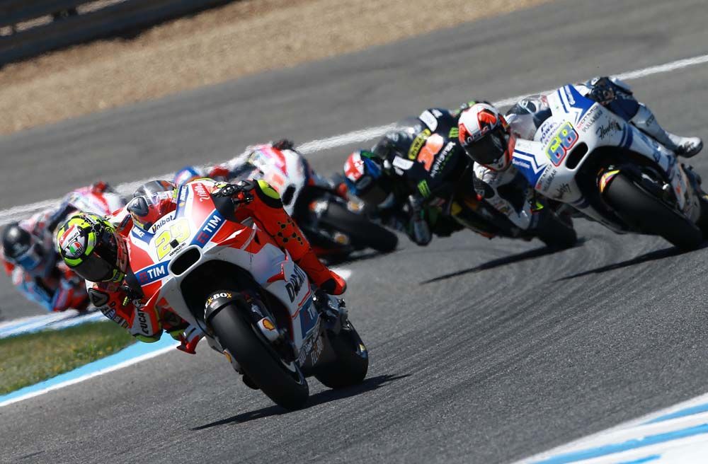 La victoria de Valentino Rossi en Jerez, en imágenes