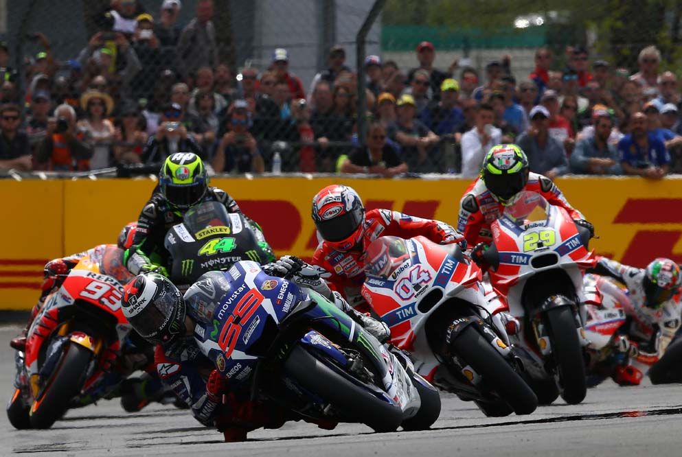 La victoria de Jorge Lorenzo en Francia, en imágenes