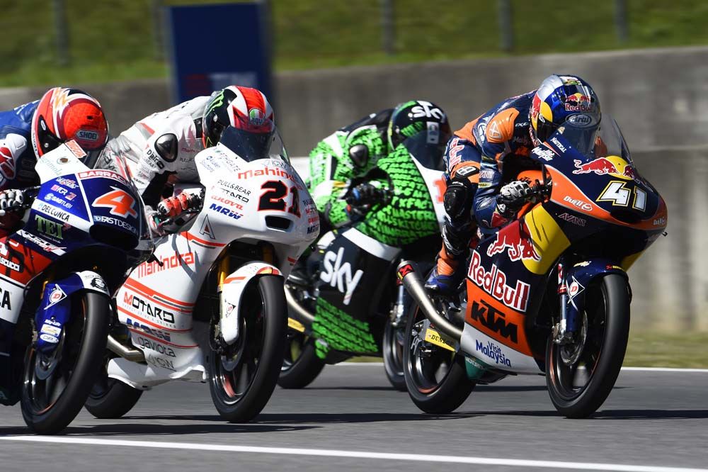 La carrera de Moto3 en Mugello, en imágenes