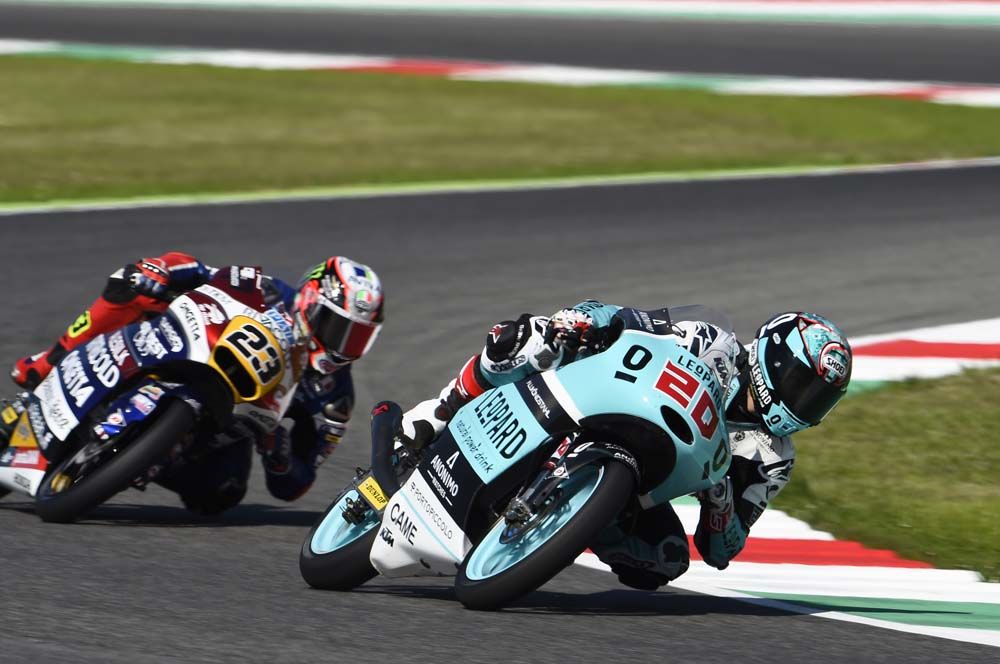 La carrera de Moto3 en Mugello, en imágenes