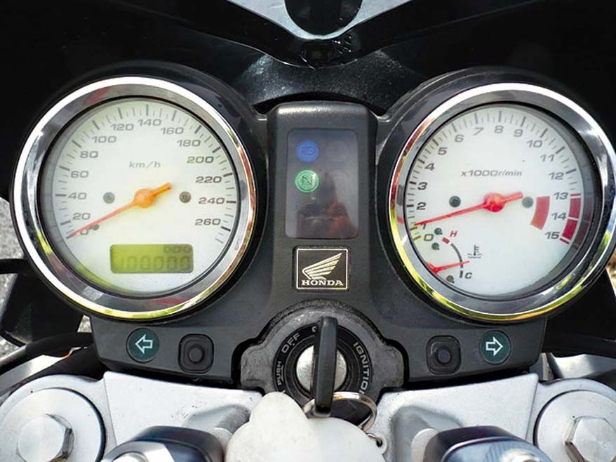 100.000 km con la Honda CB600F Hornet