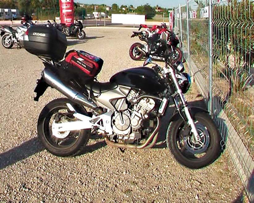 100.000 km con la Honda CB600F Hornet