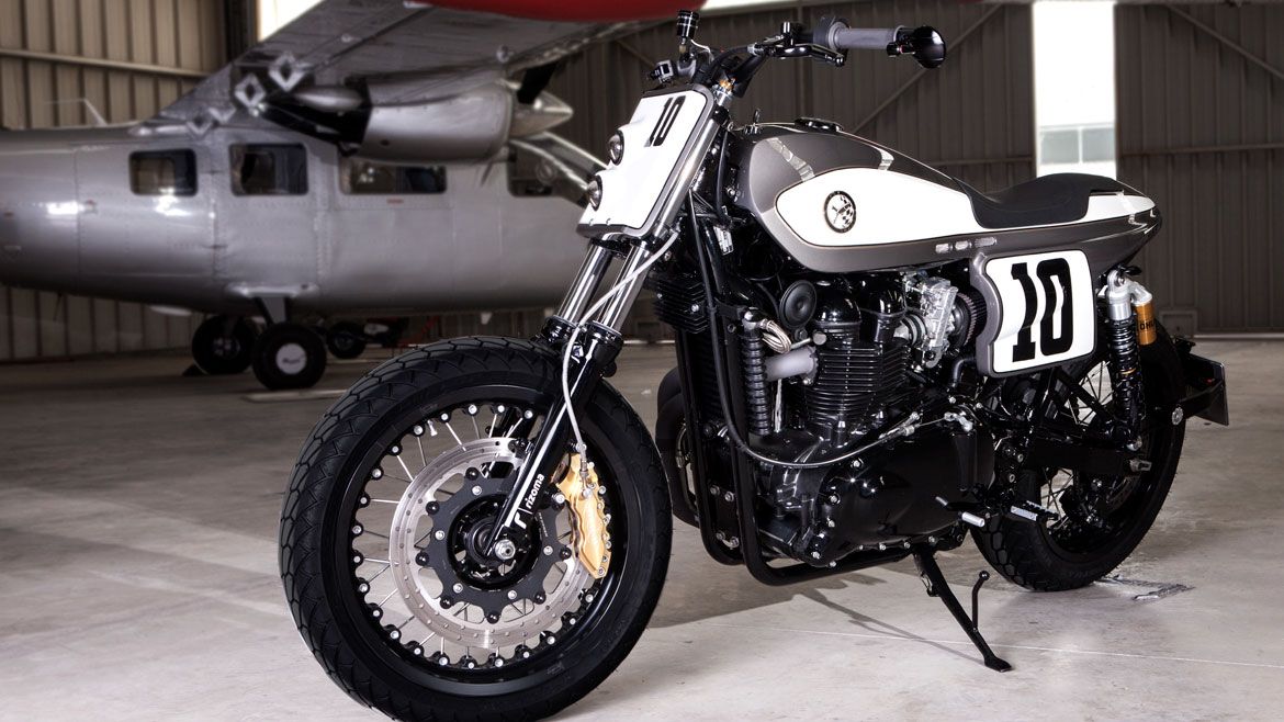 Triumph Bonneville, by Rocket Supreme
