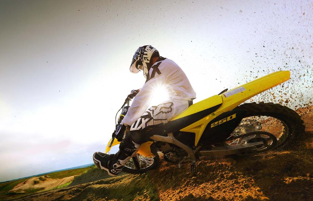 Suzuki anuncia la gama RM-Z 2017