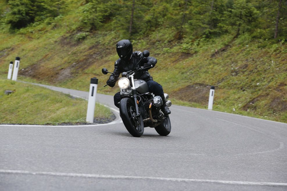 BMW  R nineT Scrambler