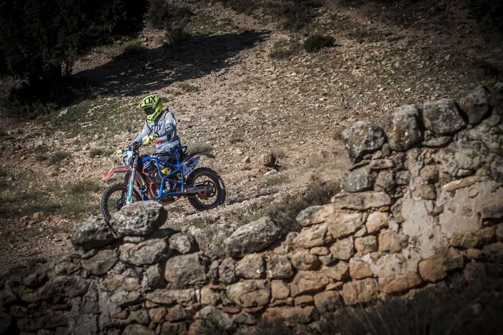 Joan Barreda vence en la Baja Aragón 2016