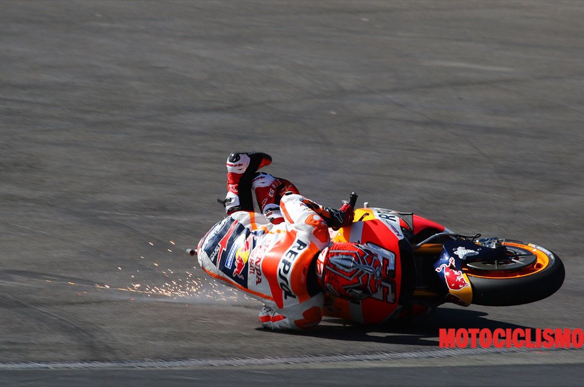 Secuencia de la caída de Marc Márquez