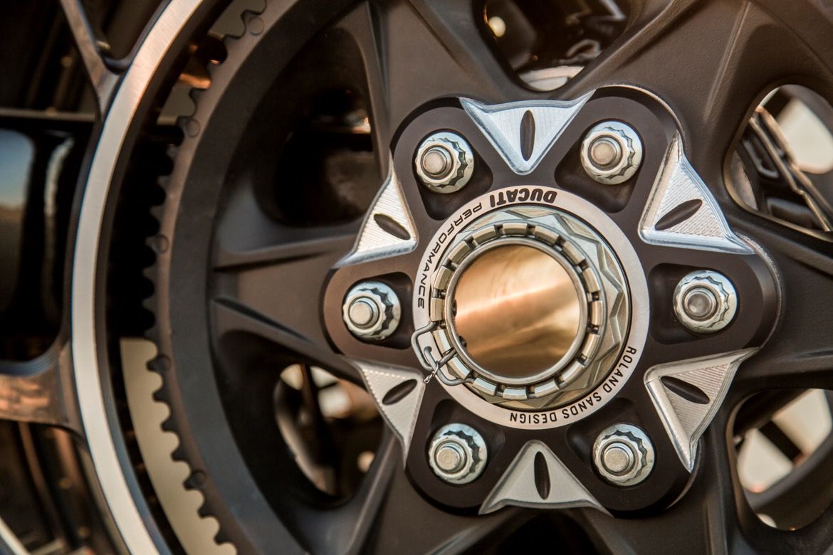 Galería de fotos de la XDiavel de Roland Sands