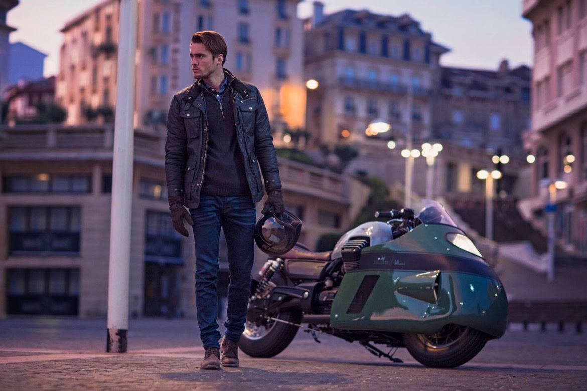 Vanguard V8, en honor a la Guzzi "Otto"