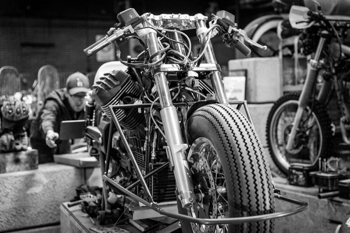 Vanguard V8, en honor a la Guzzi "Otto"