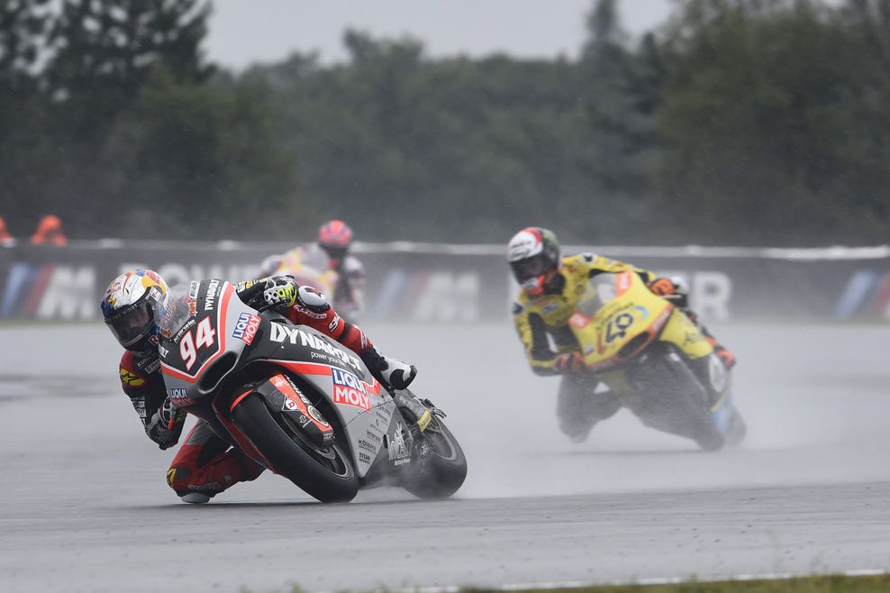 Las imágenes de la carrera de Moto2 en Brno