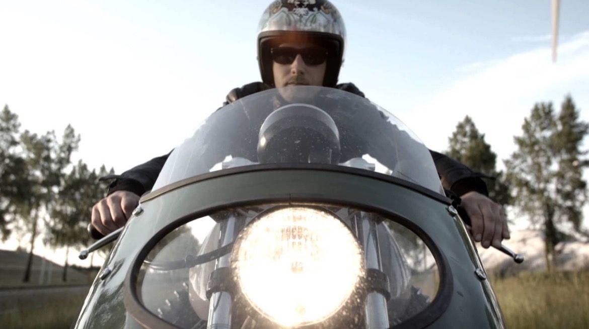Vanguard V8, en honor a la Guzzi "Otto"