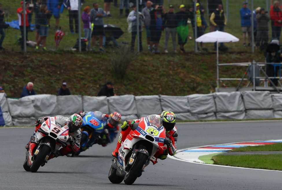 Las fotos de la primera victoria de Cal Crutchlow en MotoGP