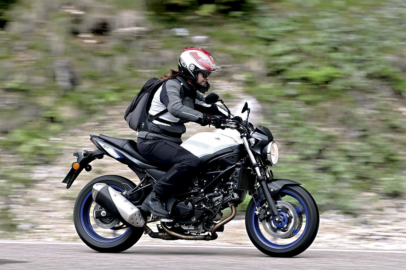 Alpenmaster 2016: motos de inciación