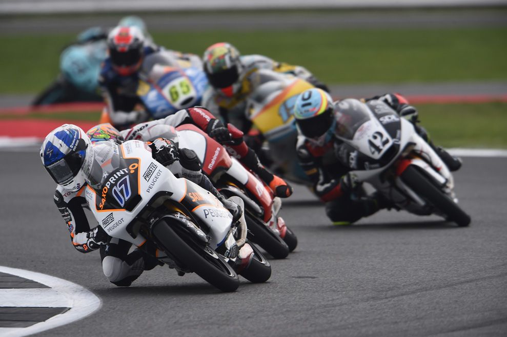 Las mejores fotos de la carrera de Moto2 en Silverstone
