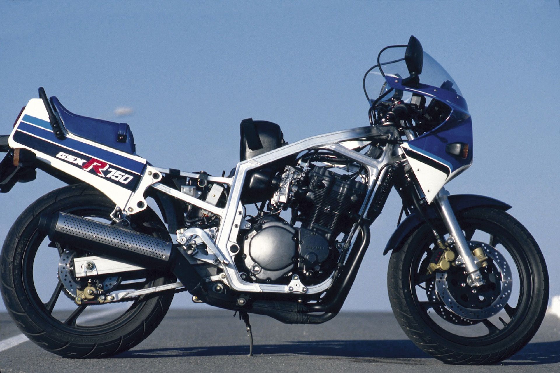 Fotos de la Suzuki GSX 750 R