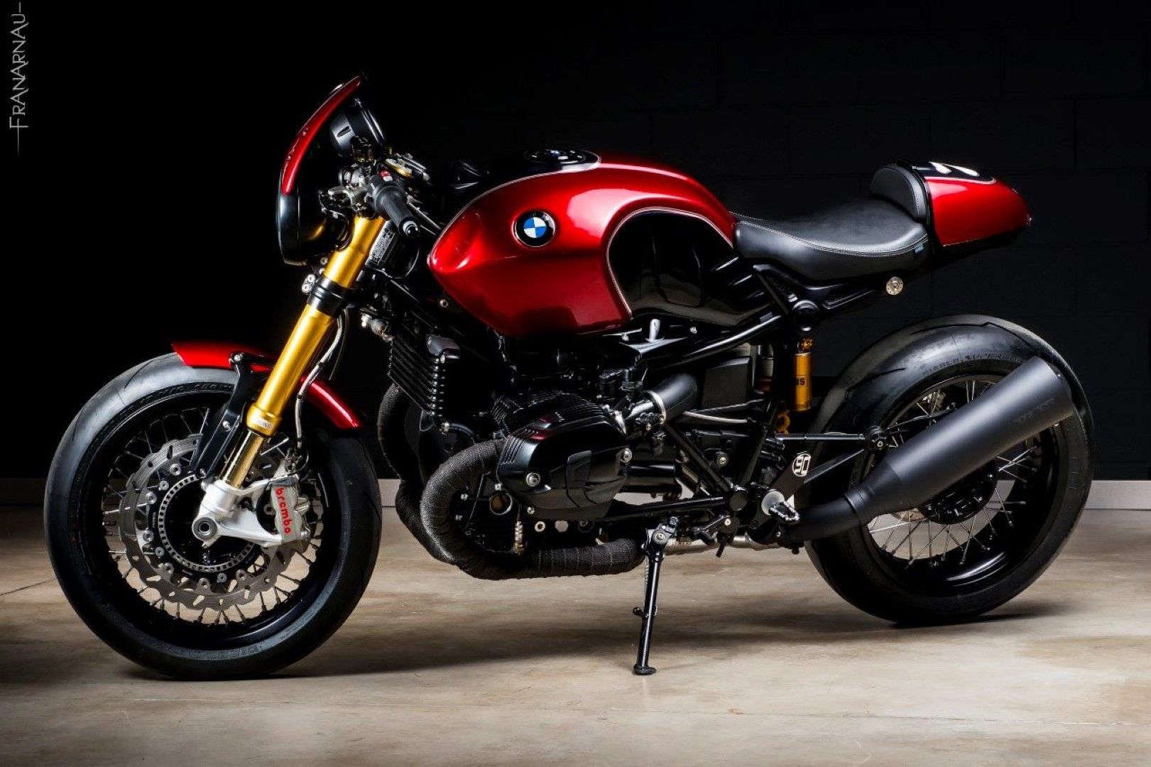 Primer premio BMW rnineT. Jorge Vecino