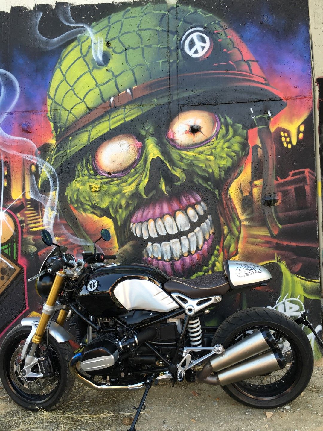 Tercer premio BMW rnineT. David Palacios