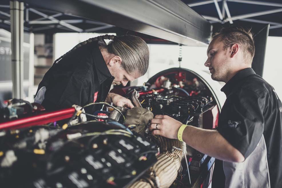 Guy Martin y la Triumph Infor Rocket en Bonneville