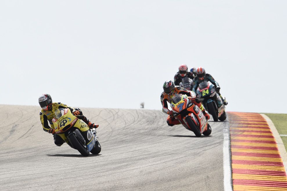 Las imágenes de la carrera de Moto2 en Aragón