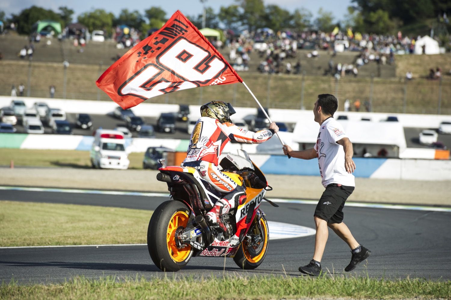 Así celebró Marc Márquez el título en Motegi