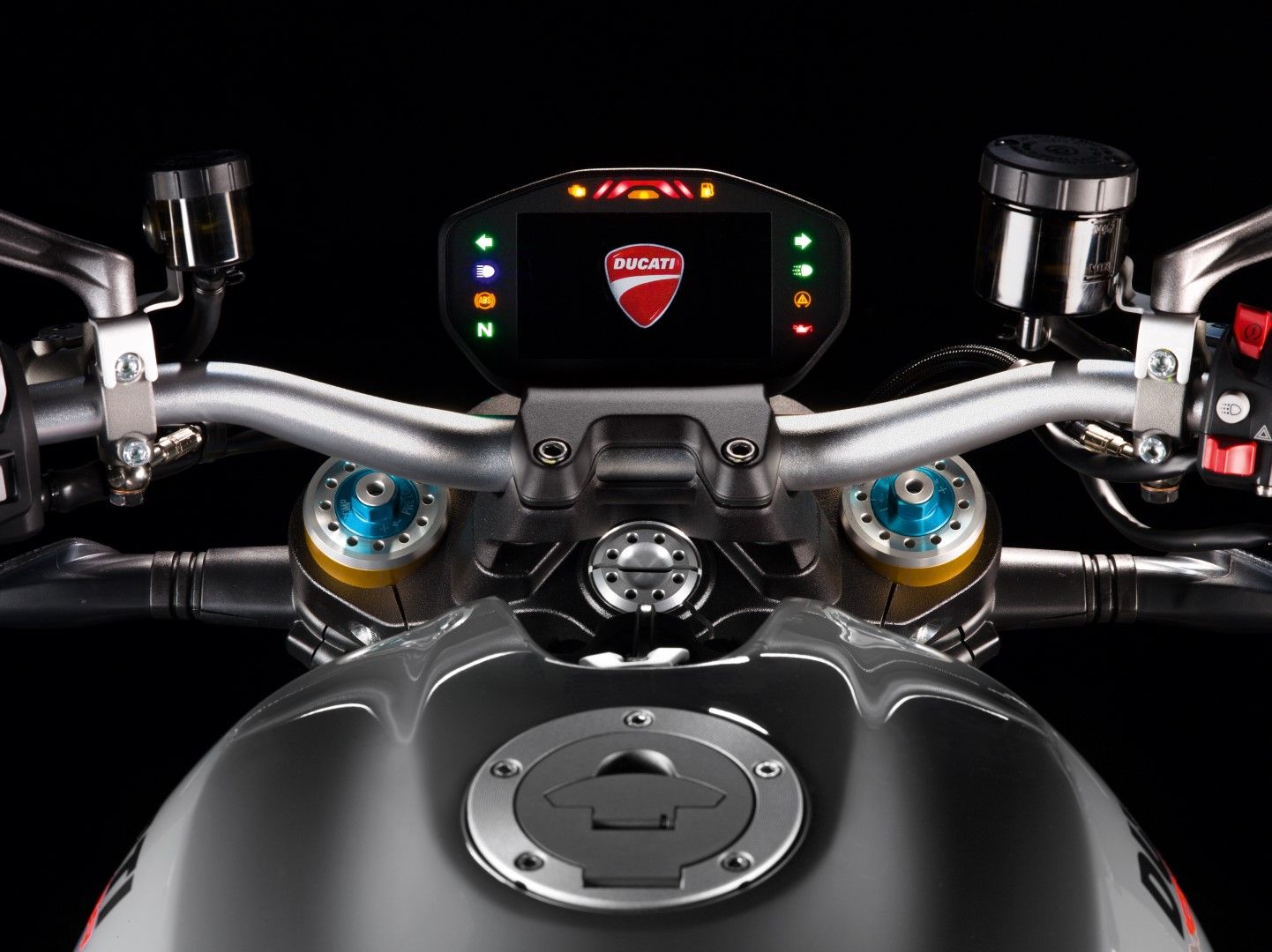Ducati Monster 1200 2017 fotos