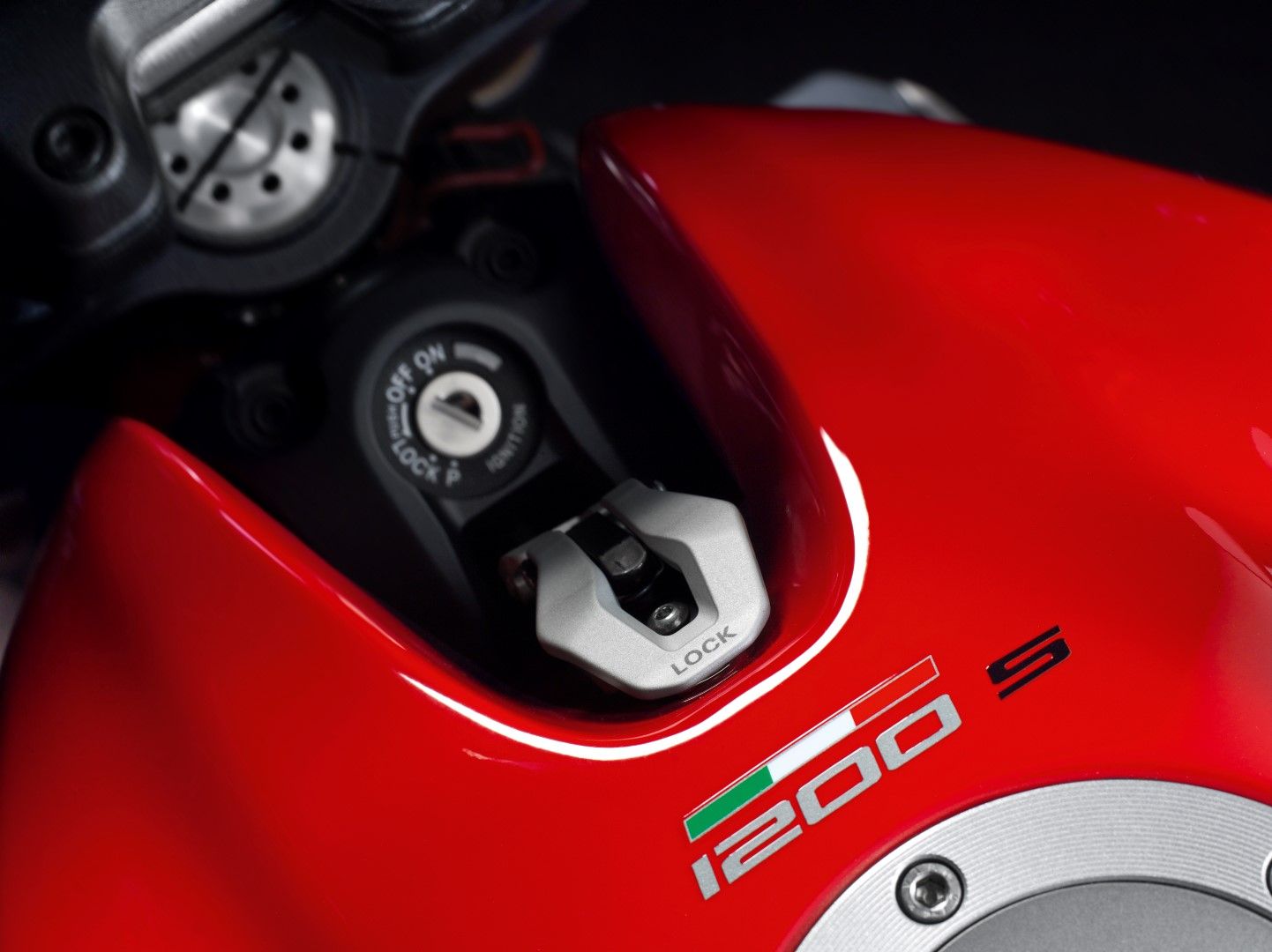 Ducati Monster 1200 2017 fotos