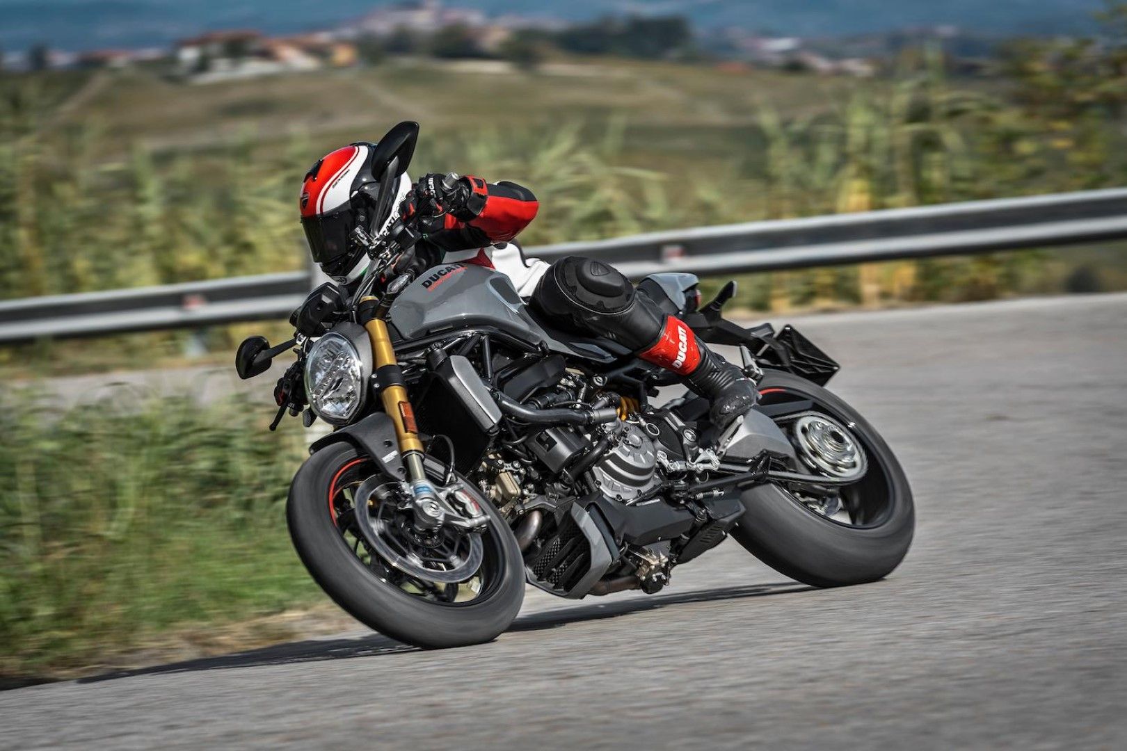 Ducati Monster 1200 2017 fotos