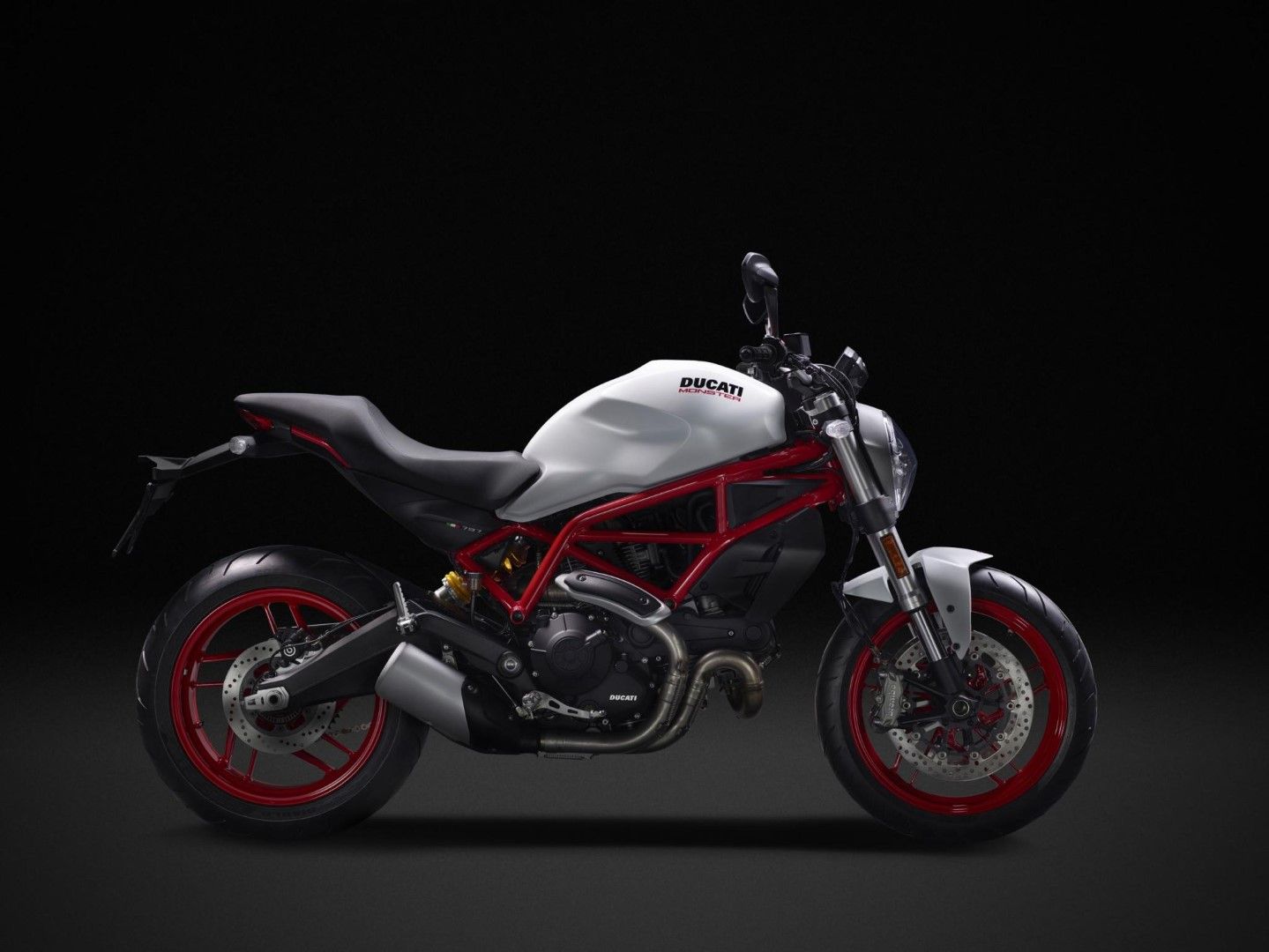 Ducati Monster 797 2017 fotos