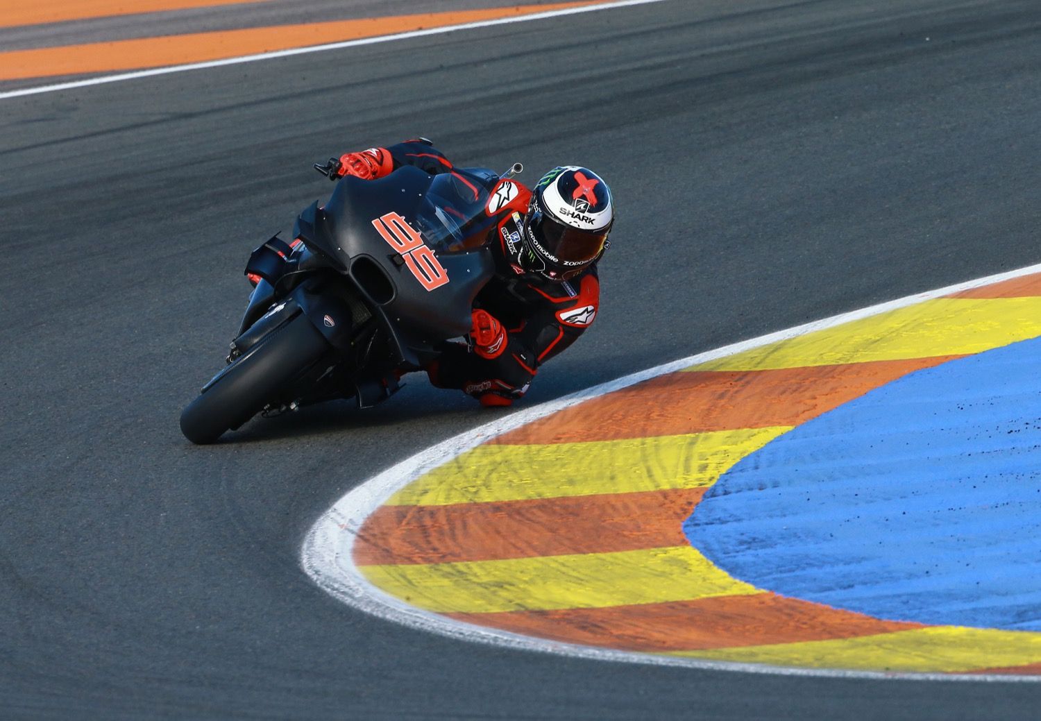 Jorge Lorenzo con la Ducati 2017