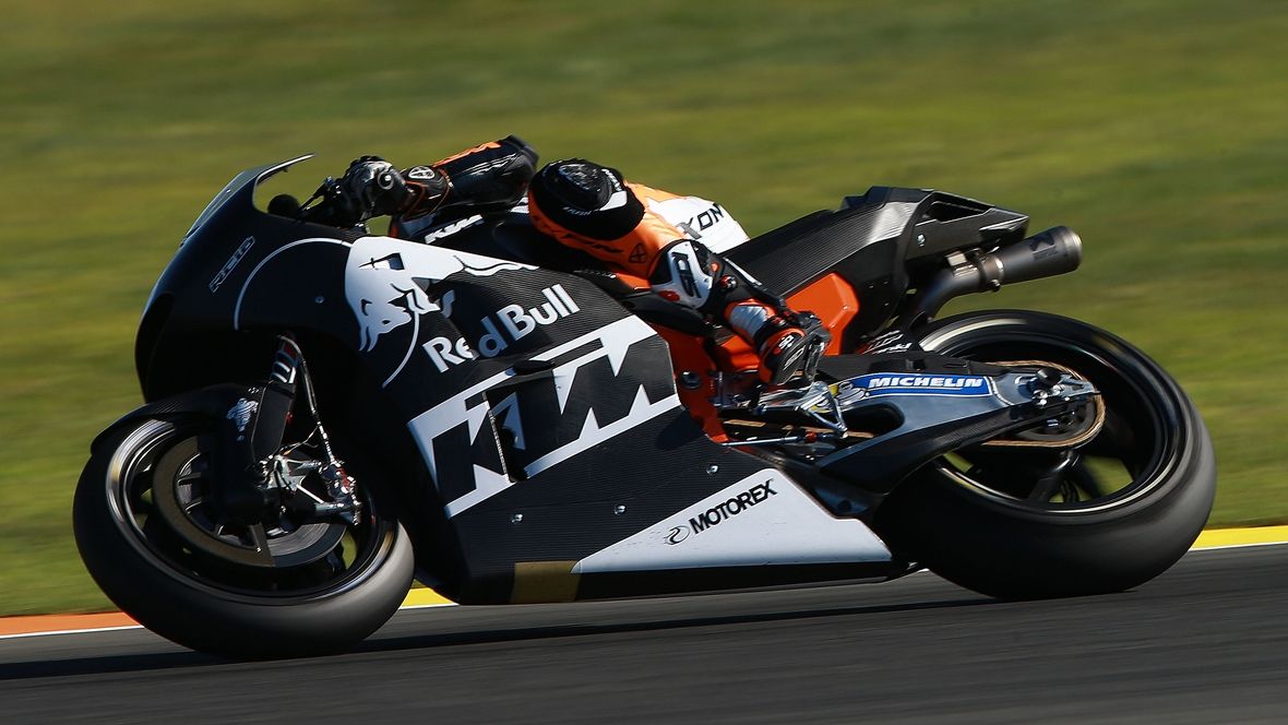 Pol Espargaró y Bradley Smith, con la KTM