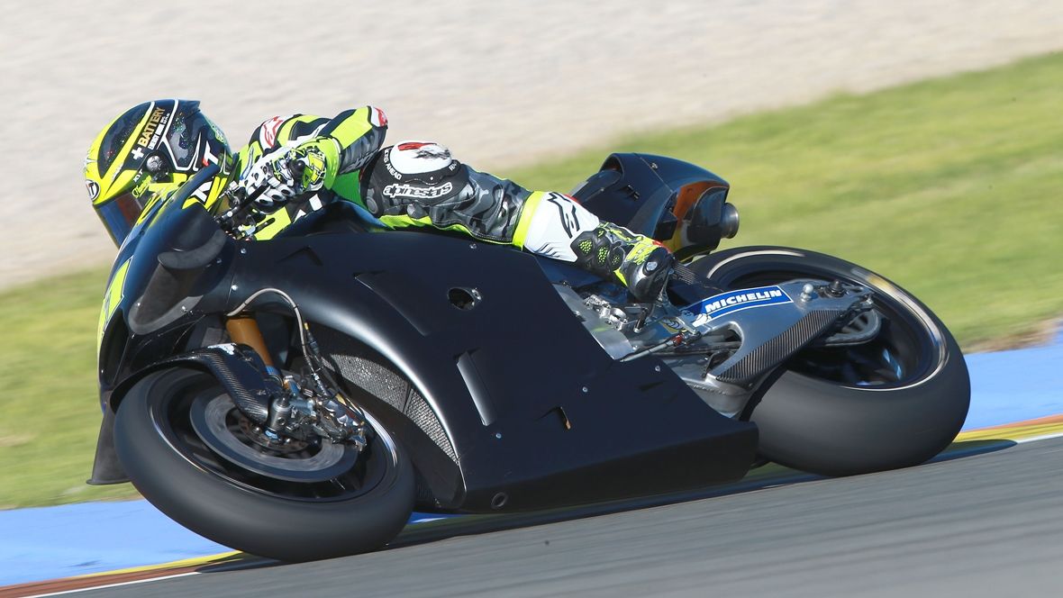 Aleix Espargaró y Sam Lowes con Aprilia