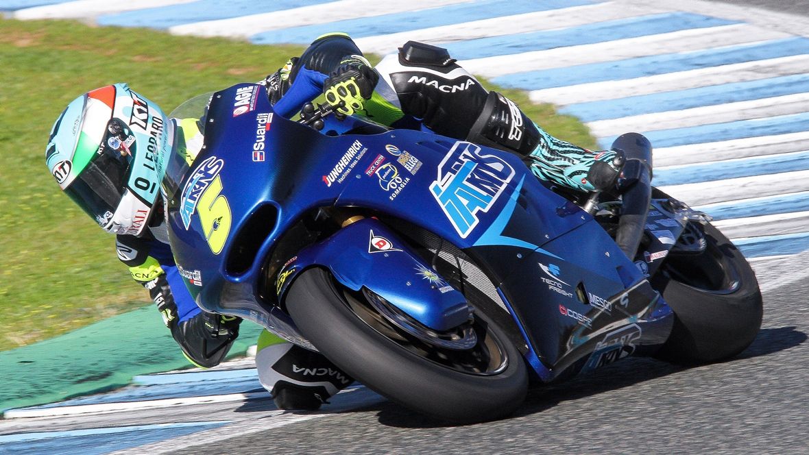 Los pilotos de Moto2 y Moto3 arrancan 2017