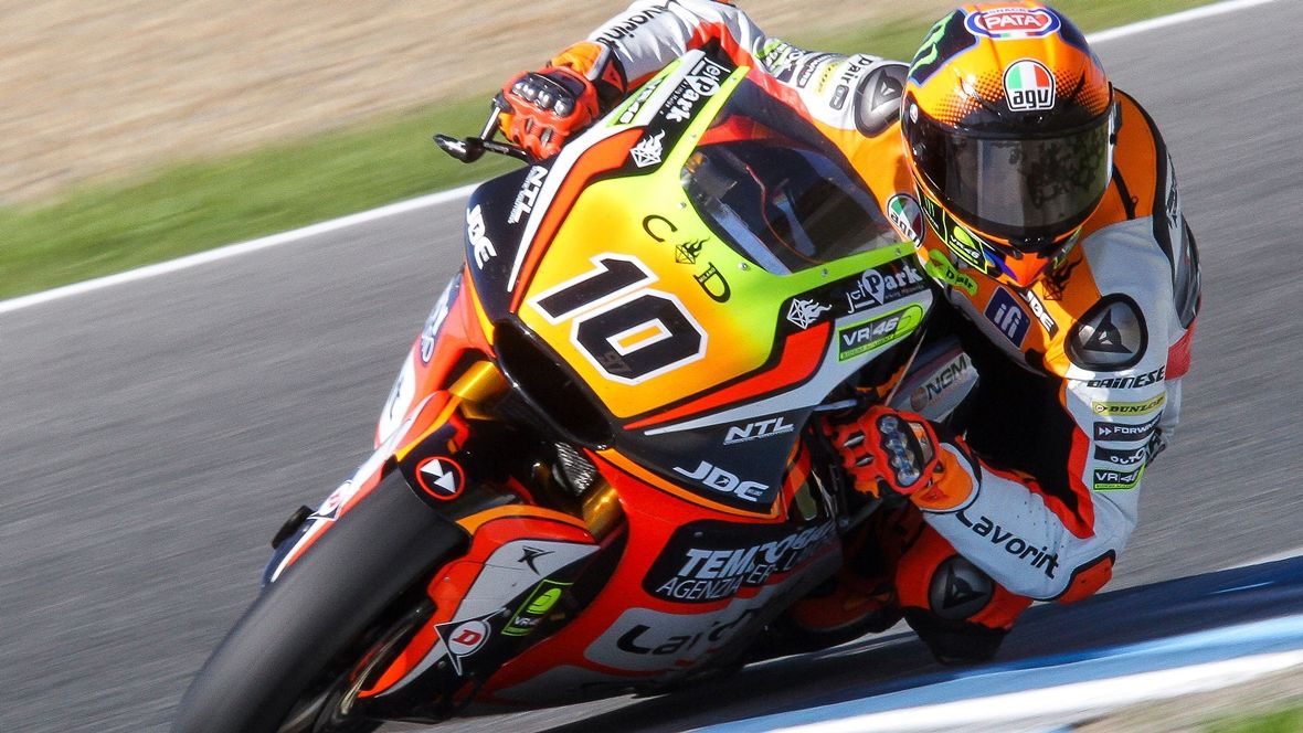 Los pilotos de Moto2 y Moto3 arrancan 2017