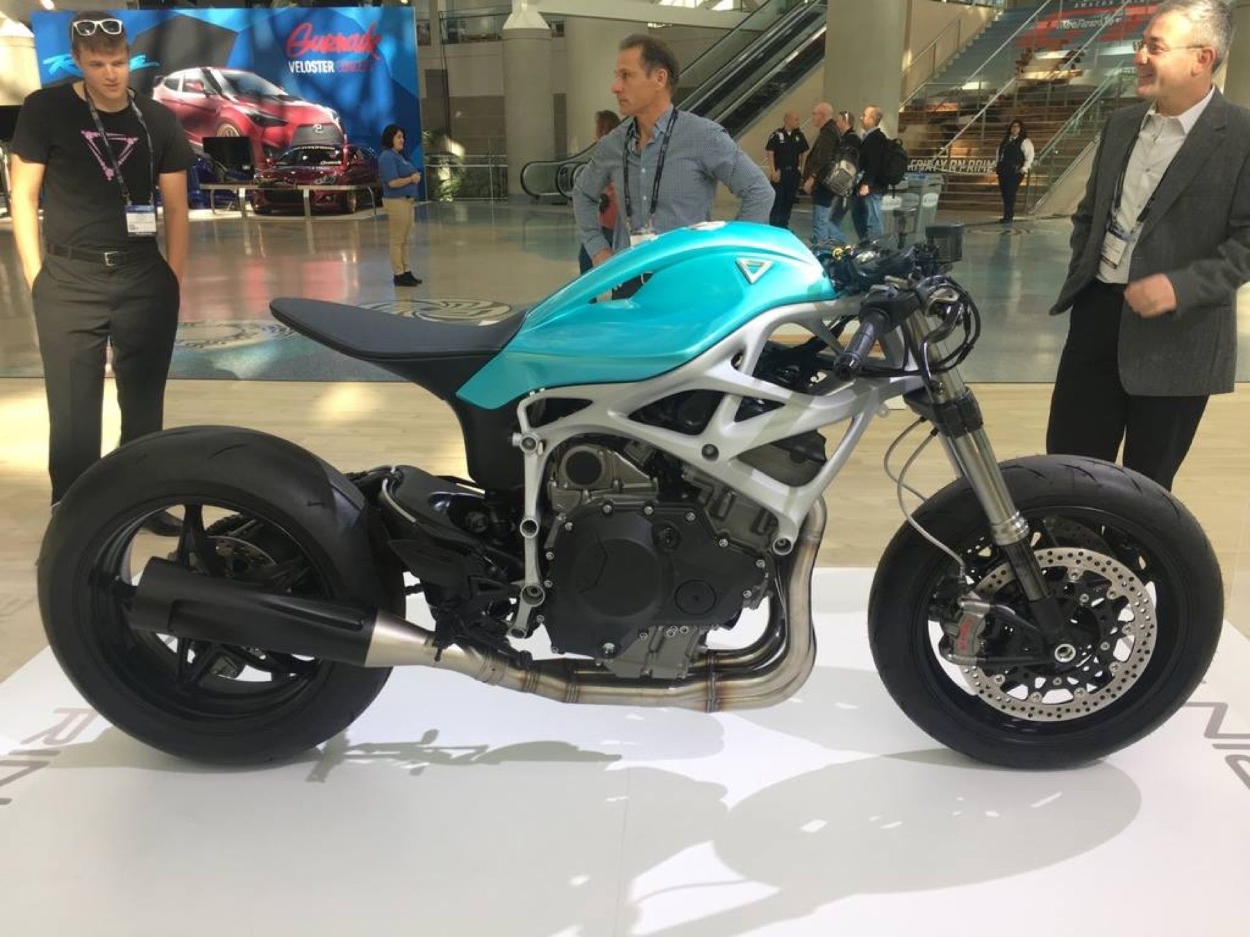 Divergent 3D Dagger, impresión 3D y Kawasaki H2