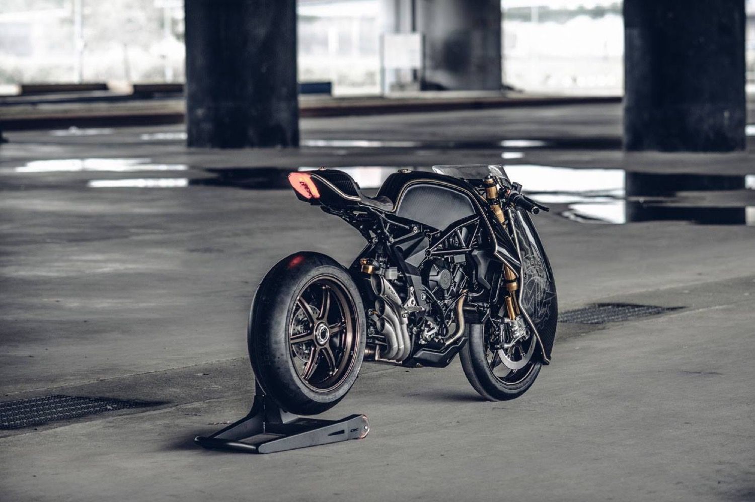MV Agusta "Ballistic Trident" Fotos