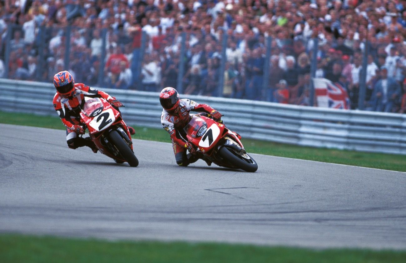 Carl Fogarty, pez grande en charca pequeña