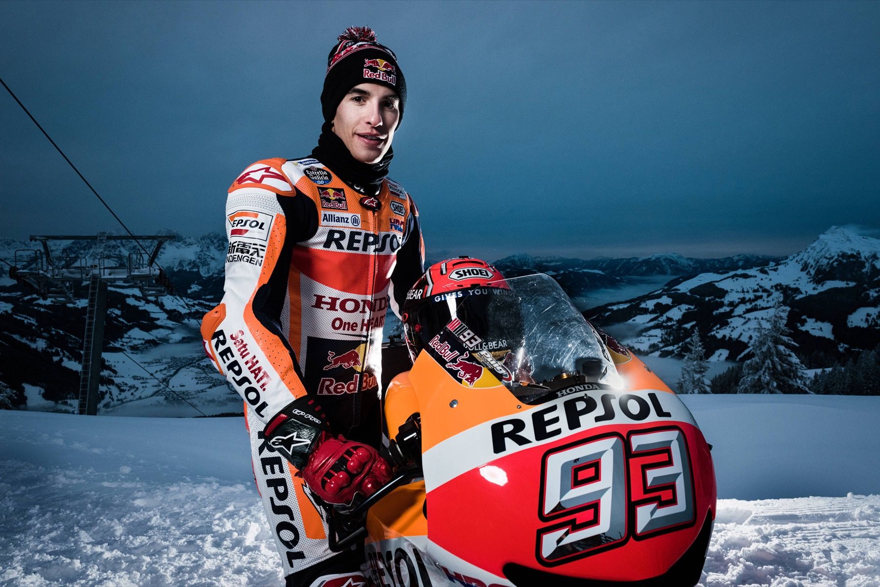 Marc Márquez con la MotoGP en los Alpes