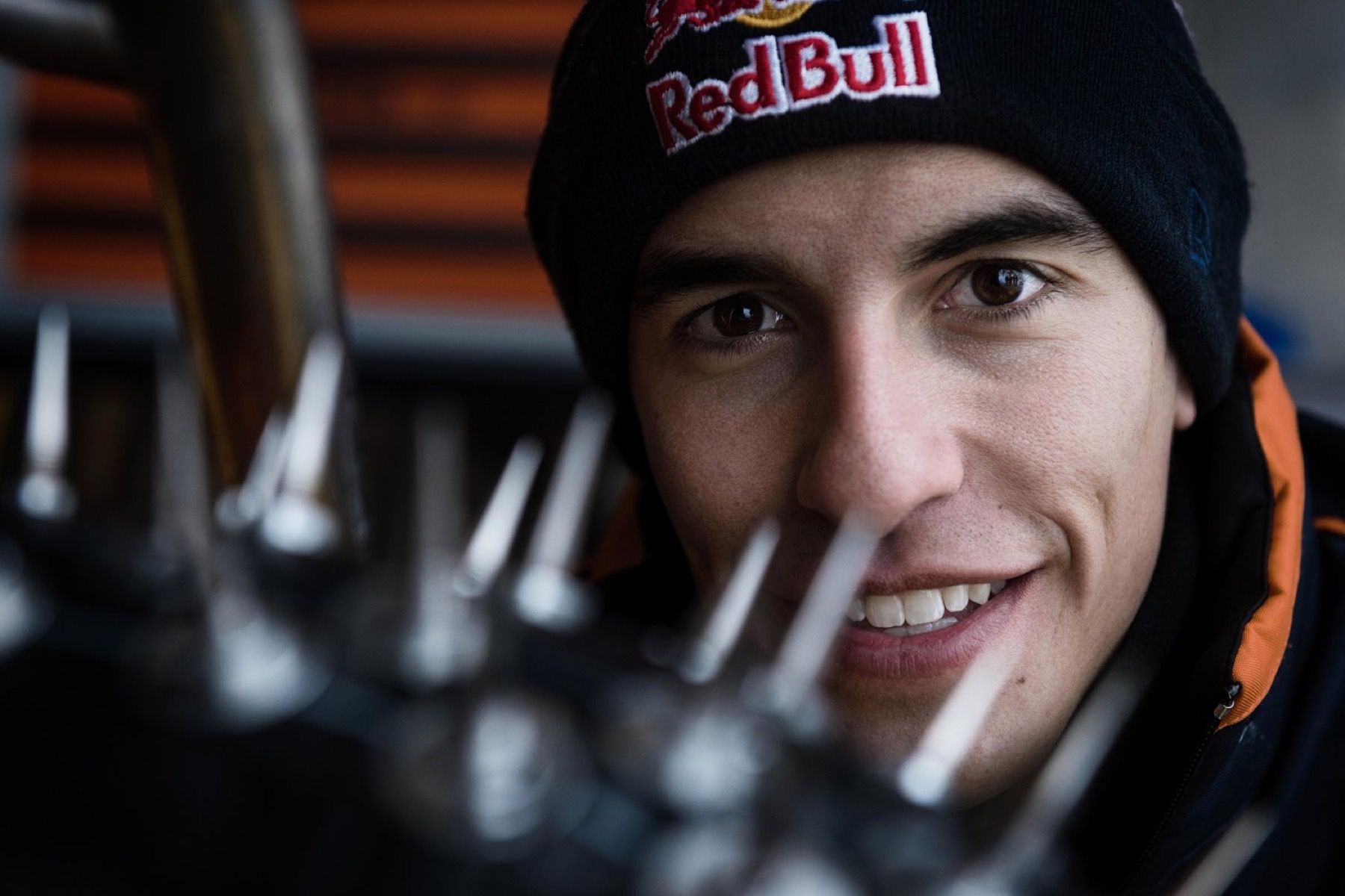 Marc Márquez con la MotoGP en los Alpes