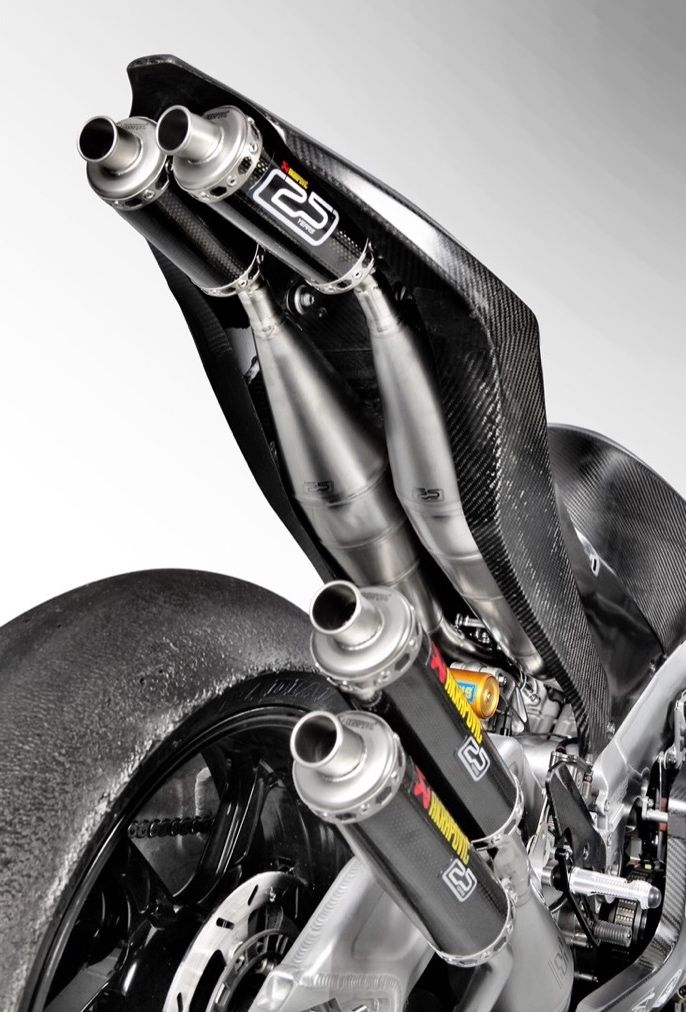 Escape Akrapovic Suter MMX 500