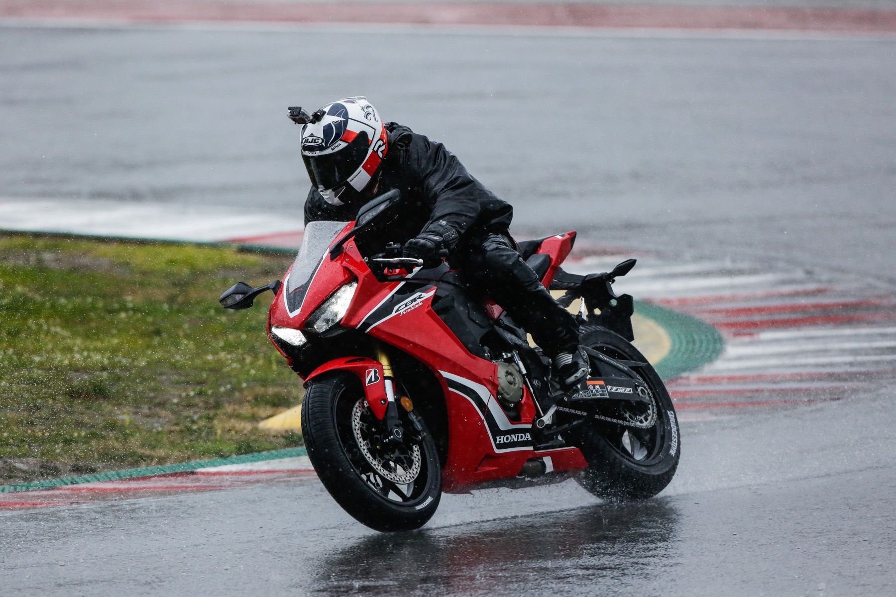 Honda CBR 1000 RR / SP 2017, prueba