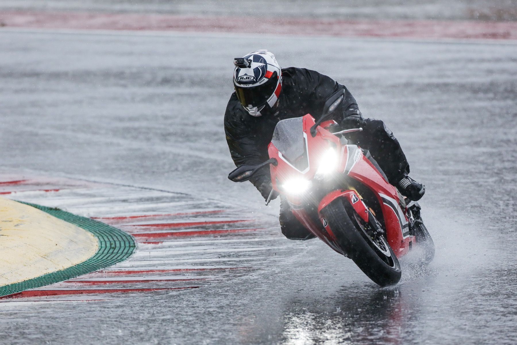 Honda CBR 1000 RR / SP 2017, prueba