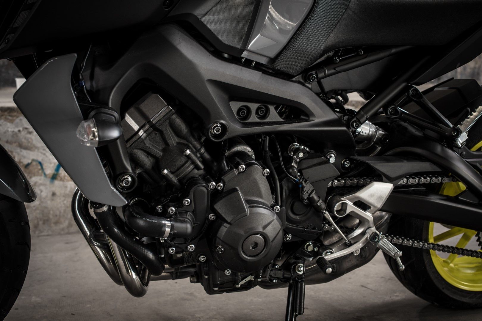 Yamaha MT-09 2017: los ojos de la oscuridad, fotos