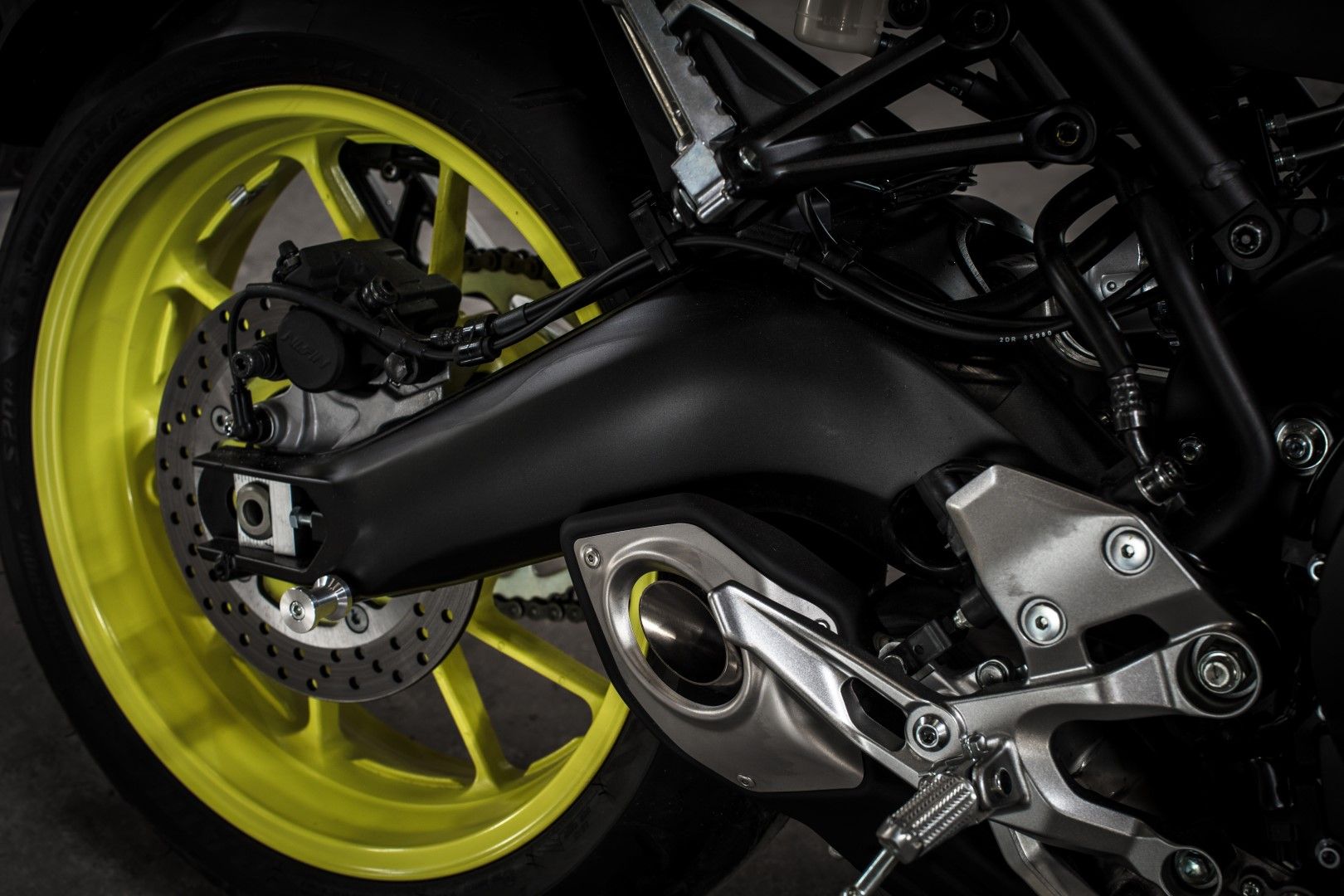 Yamaha MT-09 2017: los ojos de la oscuridad, fotos