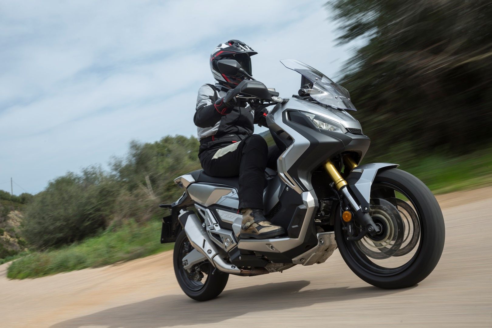 Honda X-ADV 2107