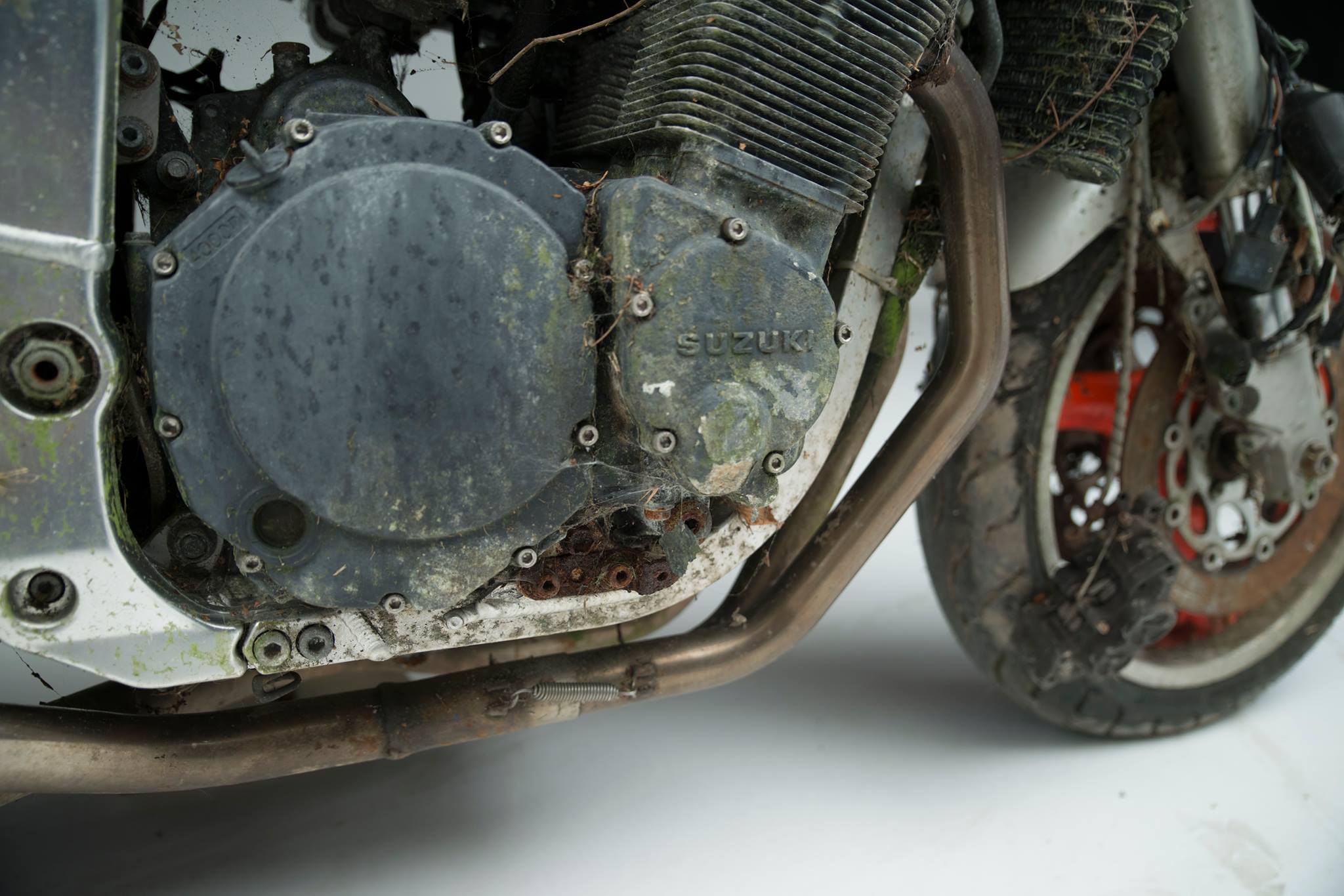 Suzuki GSX-R1100, restauración extrema