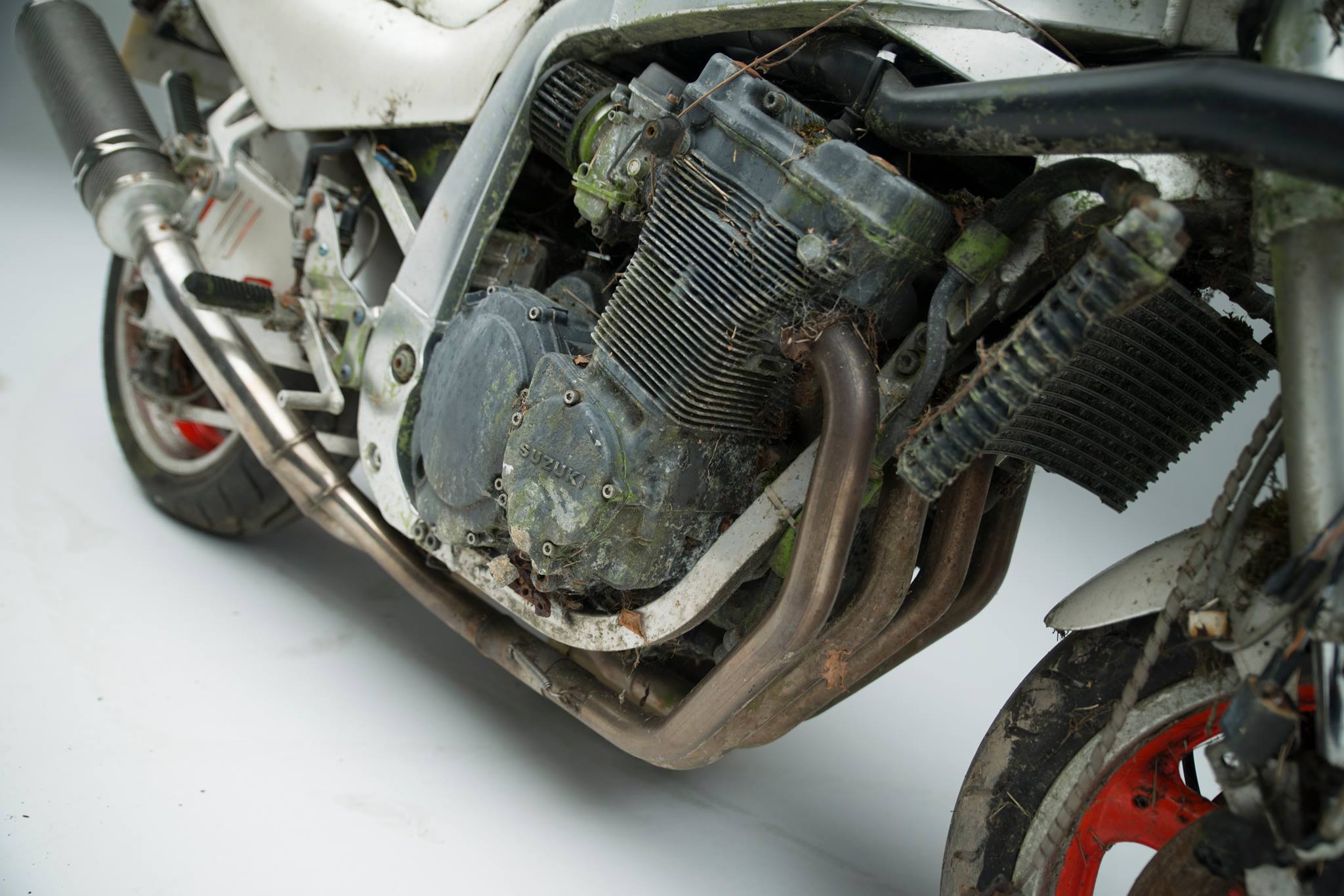 Suzuki GSX-R1100, restauración extrema
