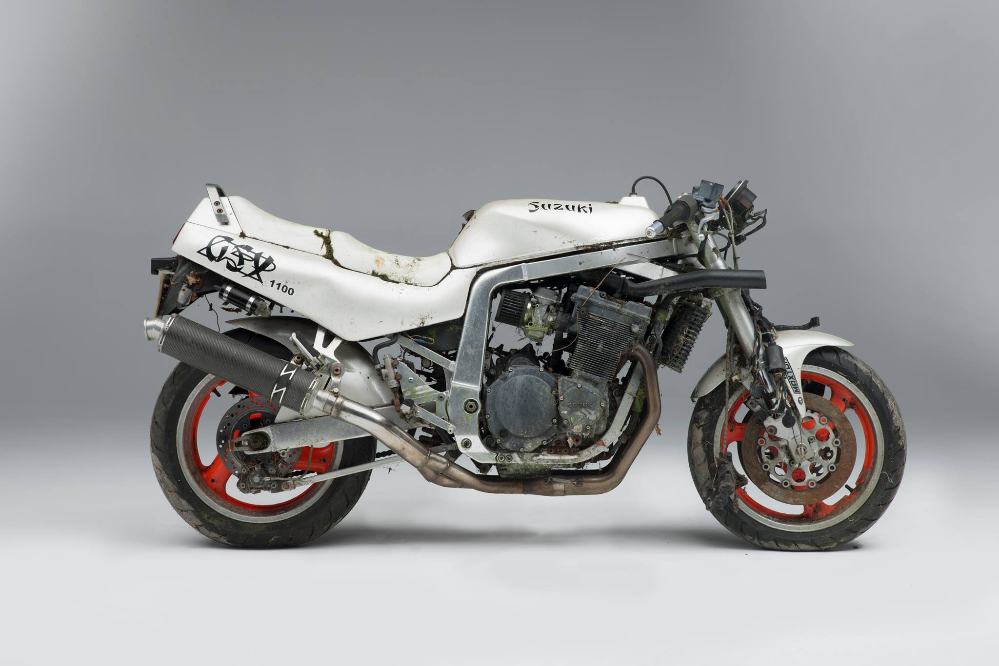 Suzuki GSX-R1100, restauración extrema
