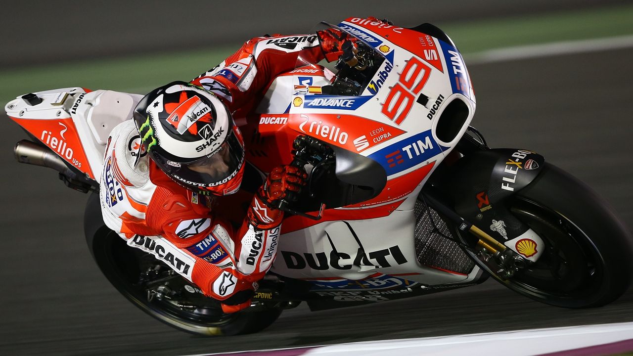 Los pilotos de MotoGP 2017